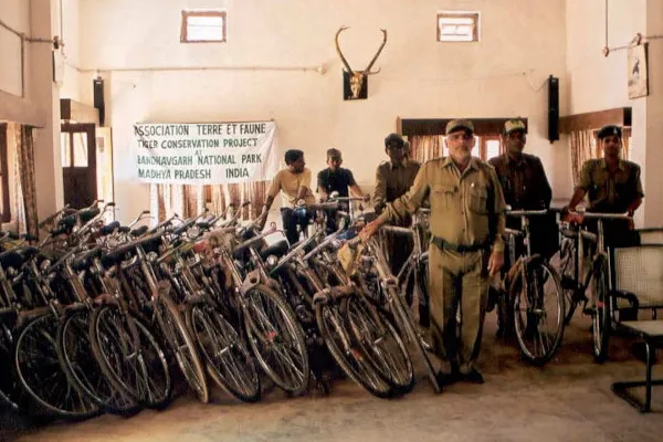 Fourniture de vélos et équipement pour les rangers du parc de Bandhavgarh